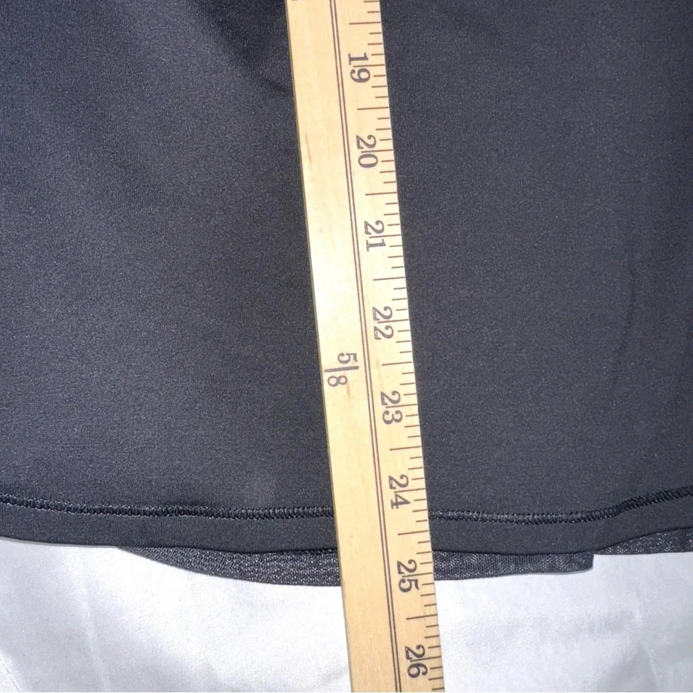Lululemon Women’s Sz 8 Body Con Tank Top W/ Shelf Bra Black Activewear Mesh Back - Picture 8 of 15